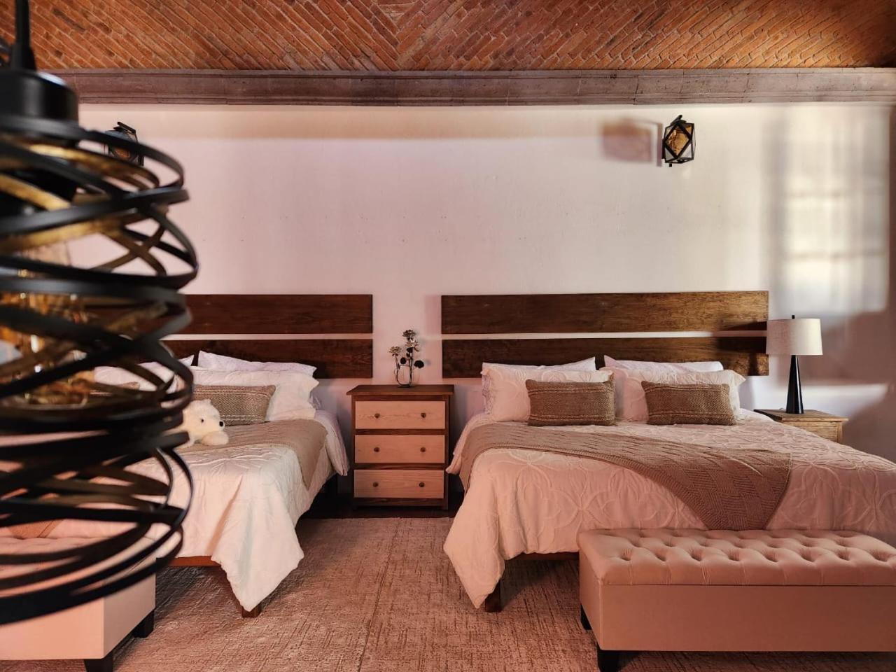 Tres Fuentes Dickinson Hotel Boutique Альенде Экстерьер фото